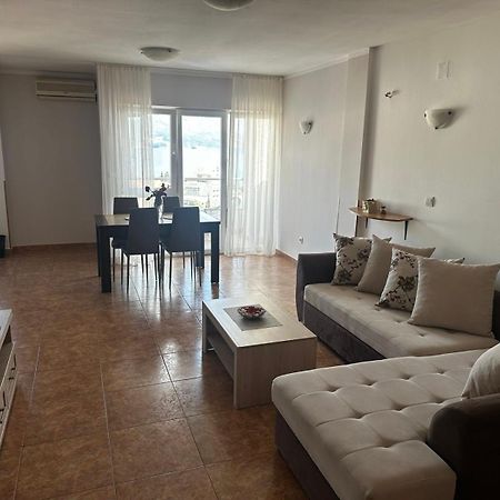 Apartmani Ilic เบชิชิ ภายนอก รูปภาพ