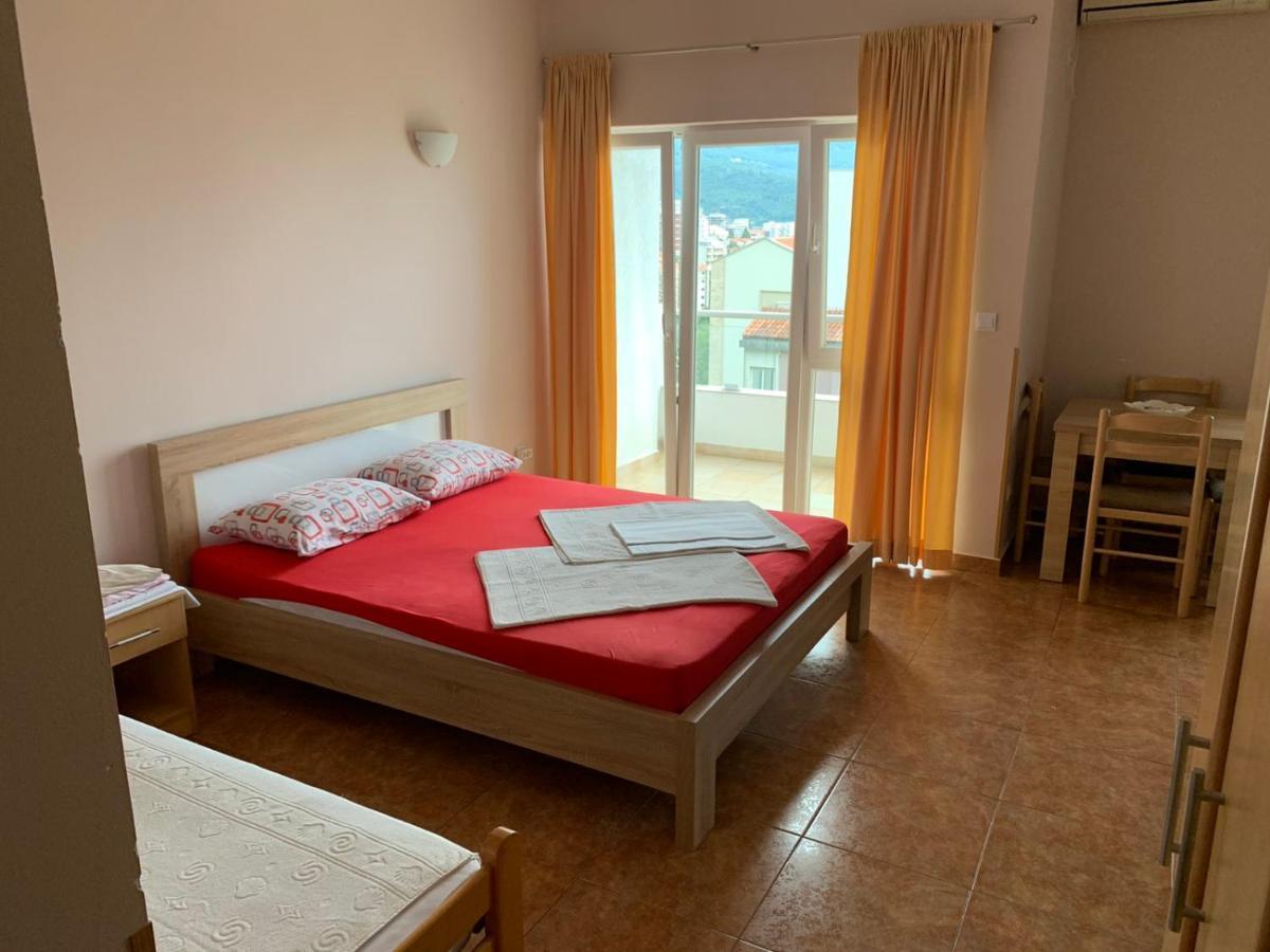 Apartmani Ilic เบชิชิ ภายนอก รูปภาพ