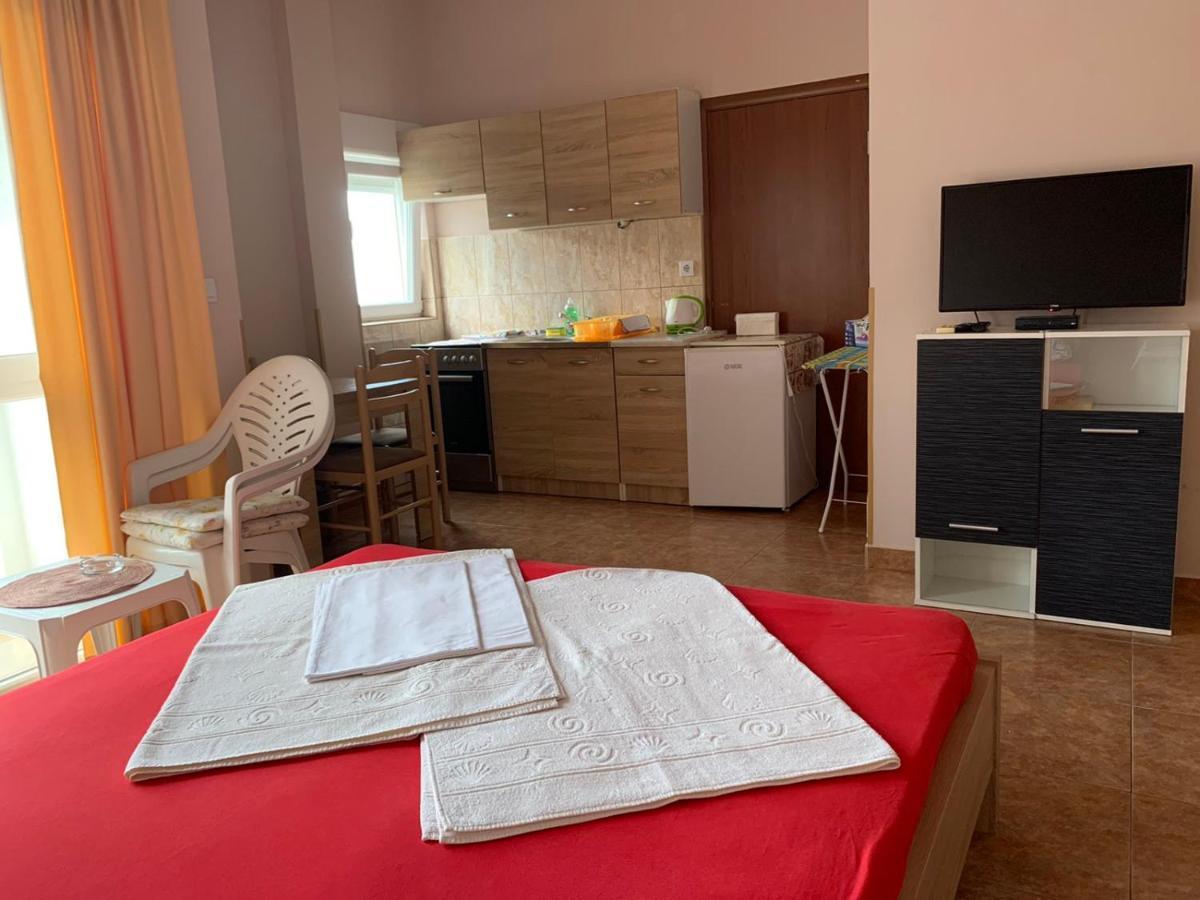 Apartmani Ilic เบชิชิ ภายนอก รูปภาพ