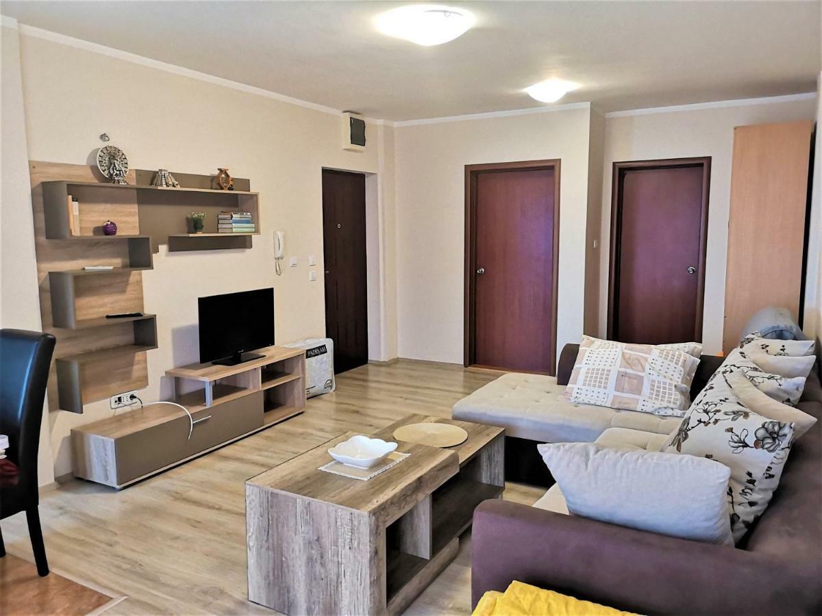 Apartmani Ilic เบชิชิ ภายนอก รูปภาพ